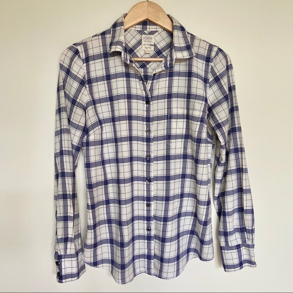 🌿J.Crew button down - Picture 7 of 8